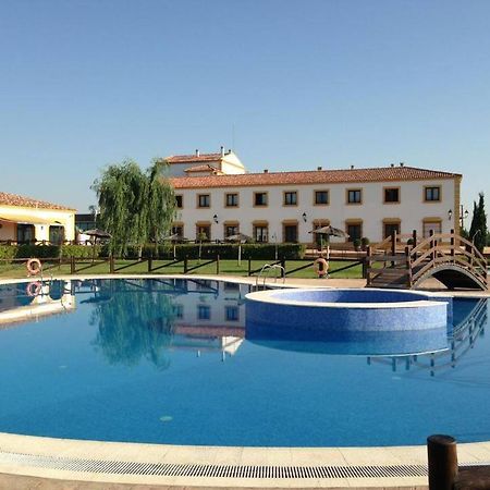 Hospedium Hotel Cortijo Santa Cruz Villanueva De La Serena Exterior foto